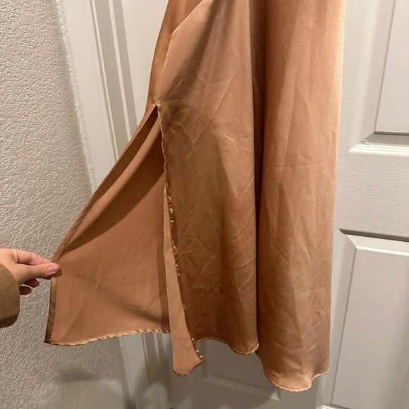 ASTR the Label Gaia Satin Midi Dress - Size S - Picture 6 of 9
